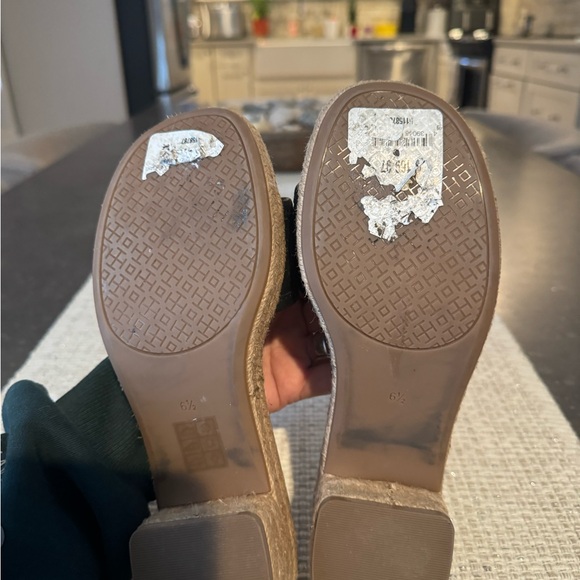 Tory Burch Black Quilted Leather Slide Sandals with Tan Edge - Picture 7 of 7